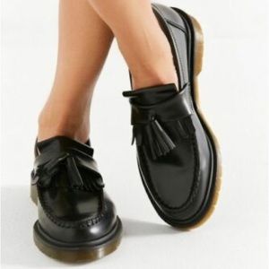 DR MARTIN ADRIAN SMOOTH LEATHER TASSEL LOAFERS